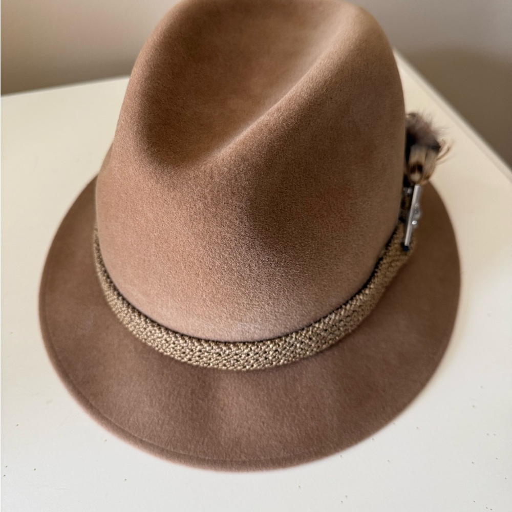 Classic Tan Fedora with Feather Detail